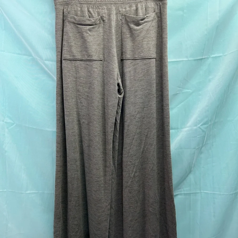 Athleta Wide Leg Pants in Gray - Picture 6 of 7